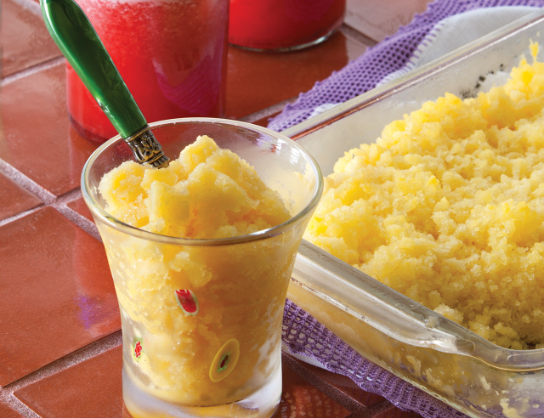 Limonada con fresa y piña